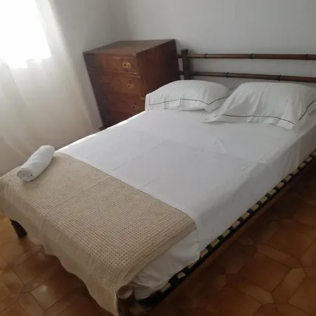 D Hotes A 20 Pas De La * Lucciana (Corsica)